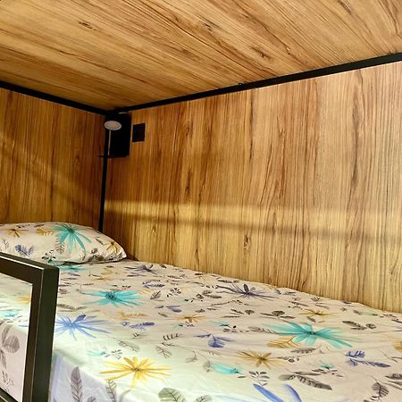 Velvet Hostel Madrid Luaran gambar