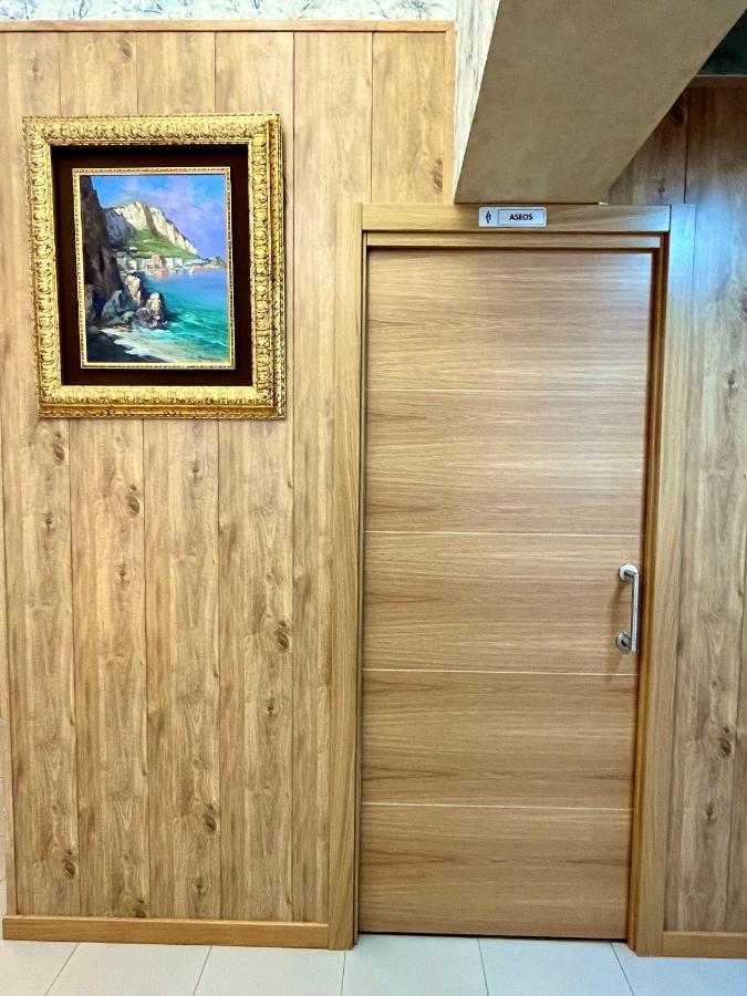 Velvet Hostel Madrid Luaran gambar