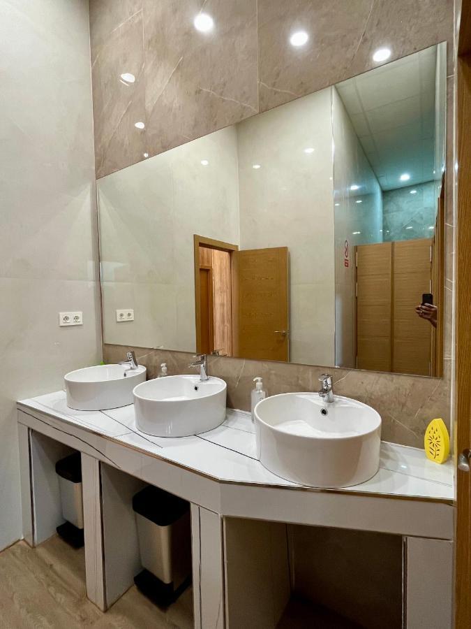 Velvet Hostel Madrid Luaran gambar
