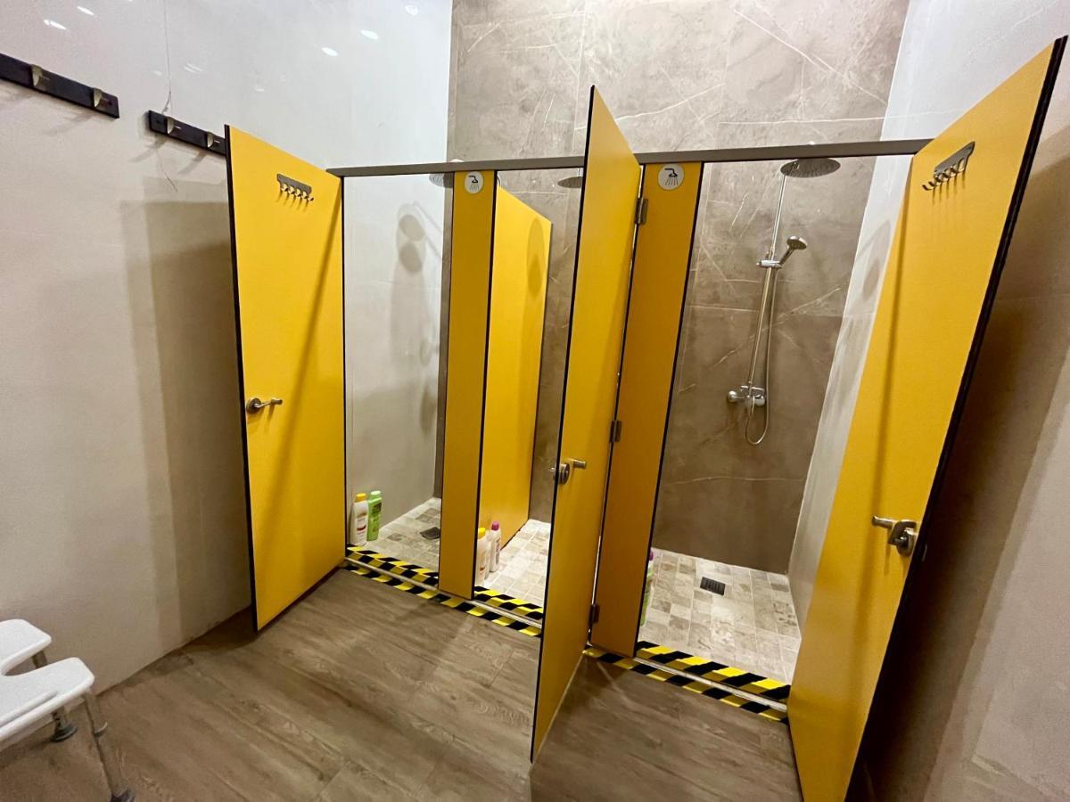 Velvet Hostel Madrid Luaran gambar