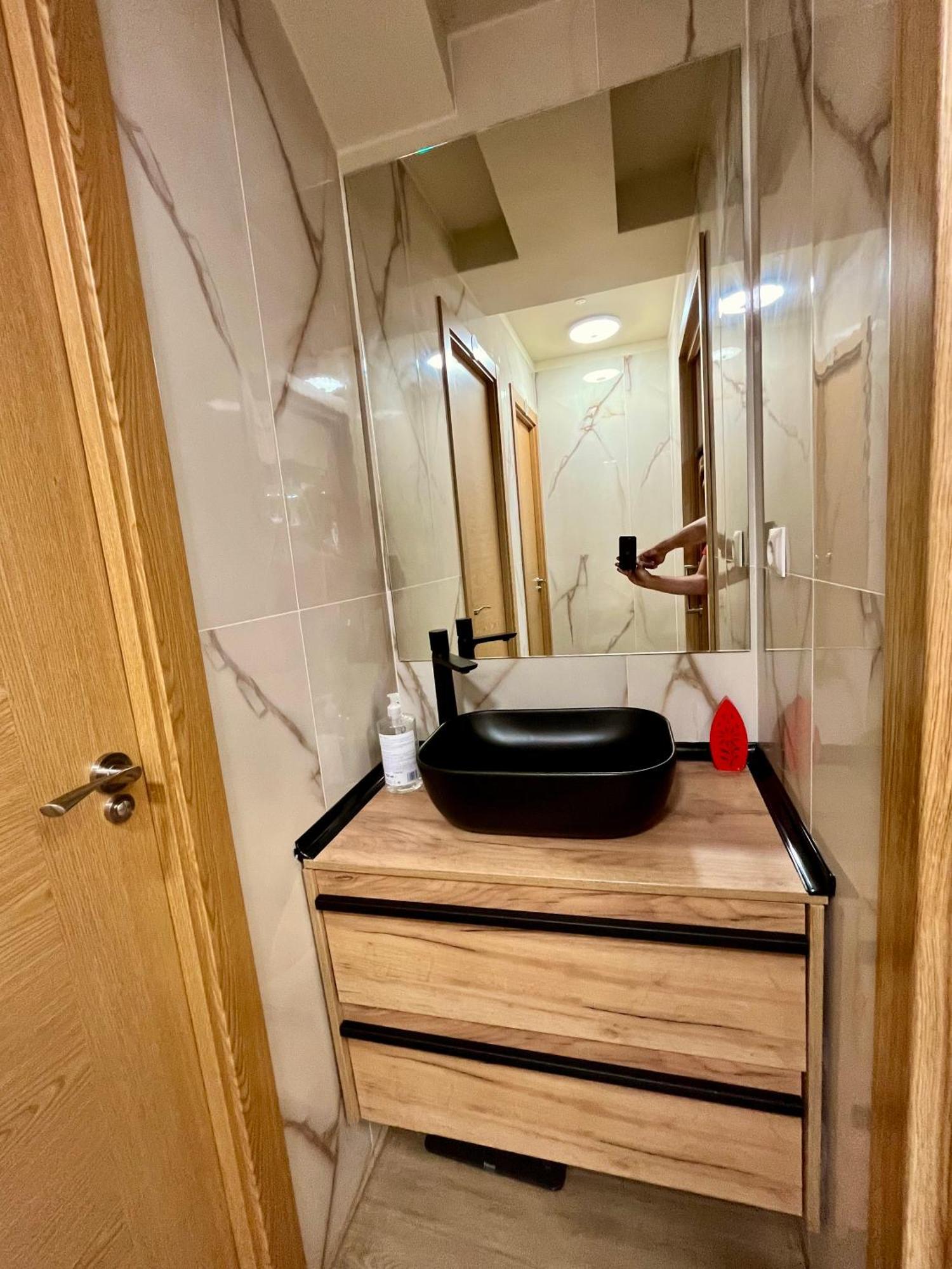 Velvet Hostel Madrid Luaran gambar