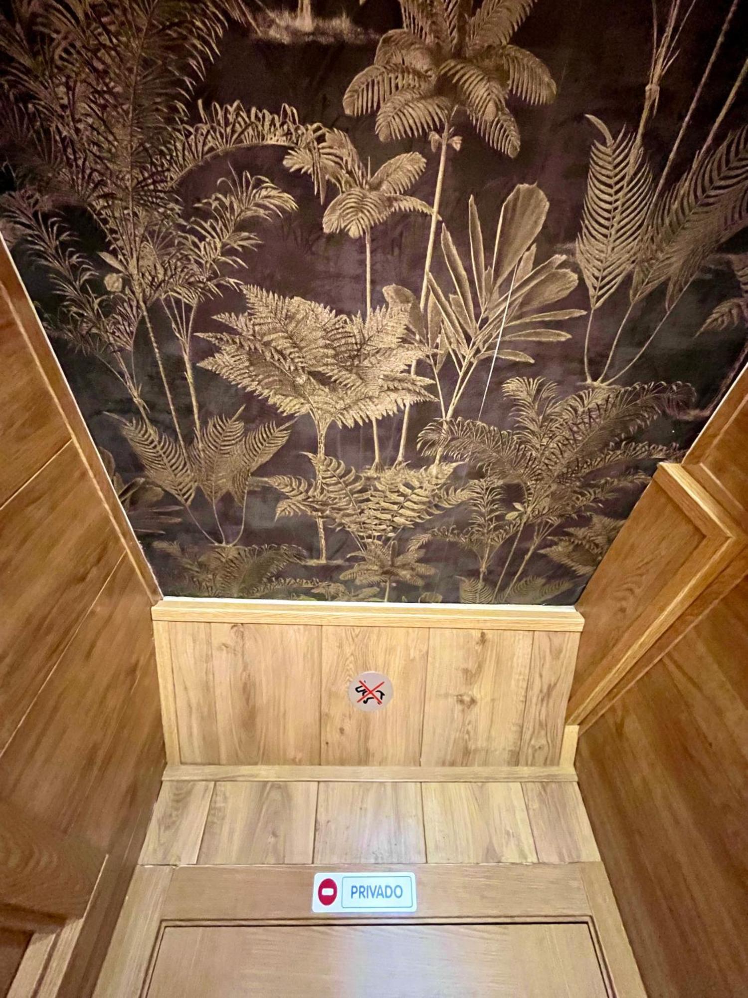 Velvet Hostel Madrid Luaran gambar
